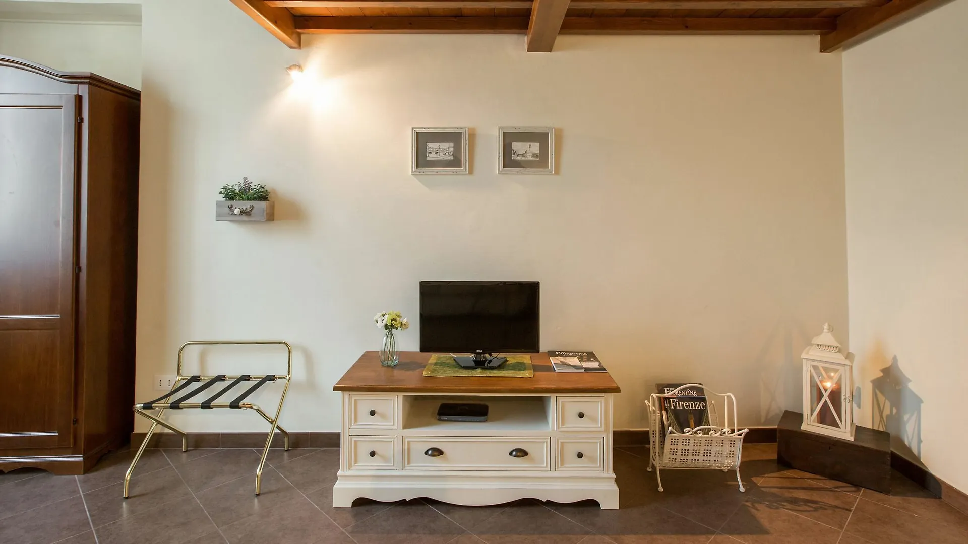 Apartamento Charming Suite Cavour Heart Of Florencia