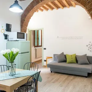 Giulia In S.reparata Apartment