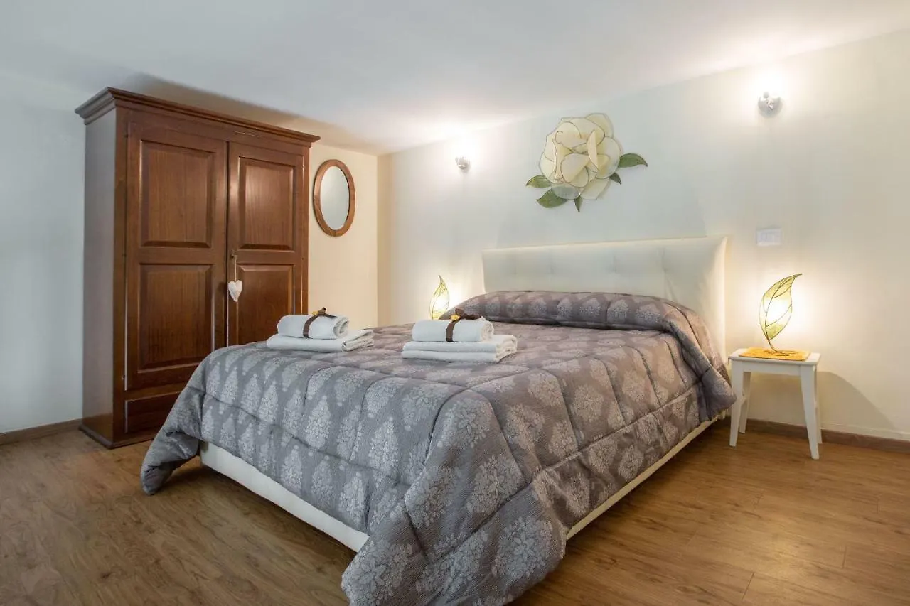 Charming Suite Cavour Heart Of Florence 0*,
